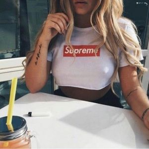 SUPREME women’s camo crop top, box logo, size Medium